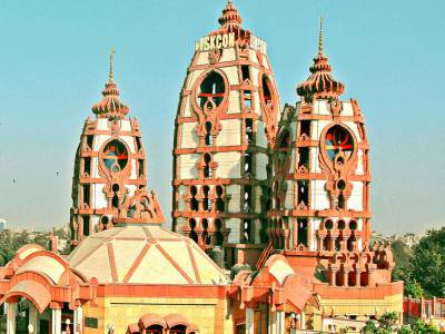 Travel Guide ISKCON Temple Delhi