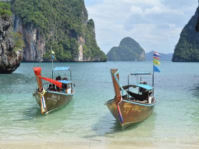 Travel Guide Phi Phi Islands Phuket Thailand