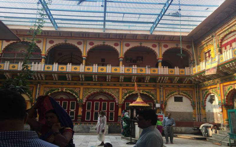 Mathura Dwarkadhish Temple 