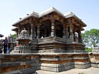 Travel Guide Hoysaleswara Temple Halebidu Hassan Karnataka