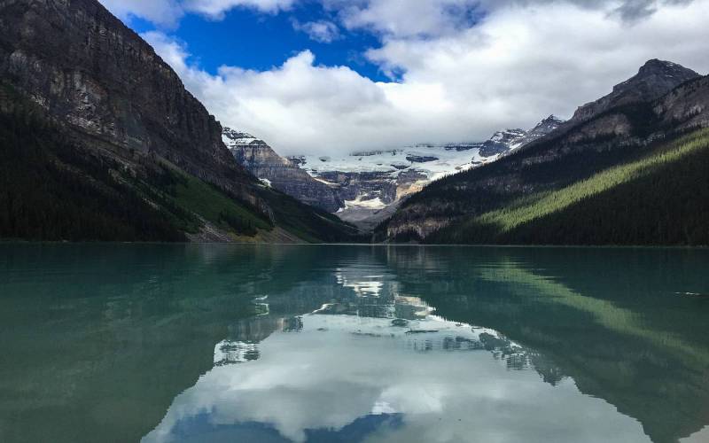  Lake Louise Canada