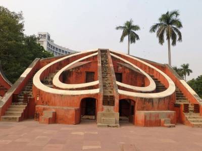 Travel Guide Jantar Mantar In New Delhi