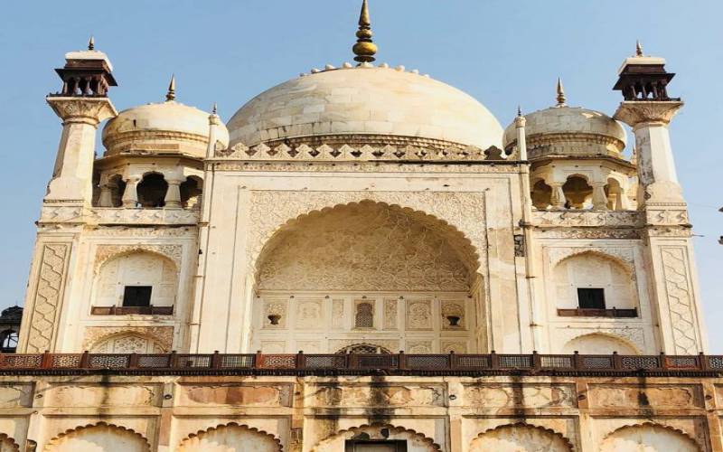 Bibi Ka Maqbara mausoleum 