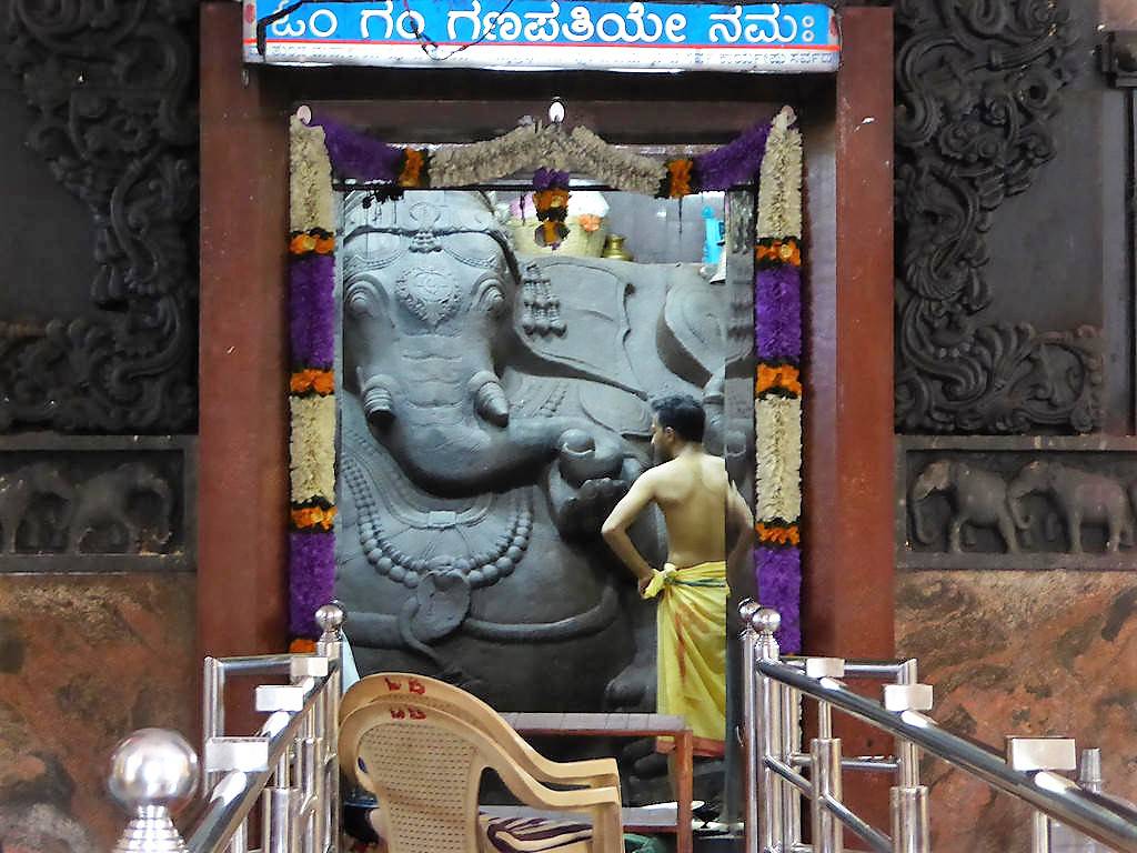 Dodda Ganapathi Ganesh Temple Bangalore, History & Timings