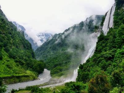 Travel Guide Jung Waterfalls