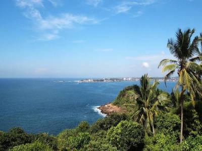 Travel Guide Dronagiri Parvat