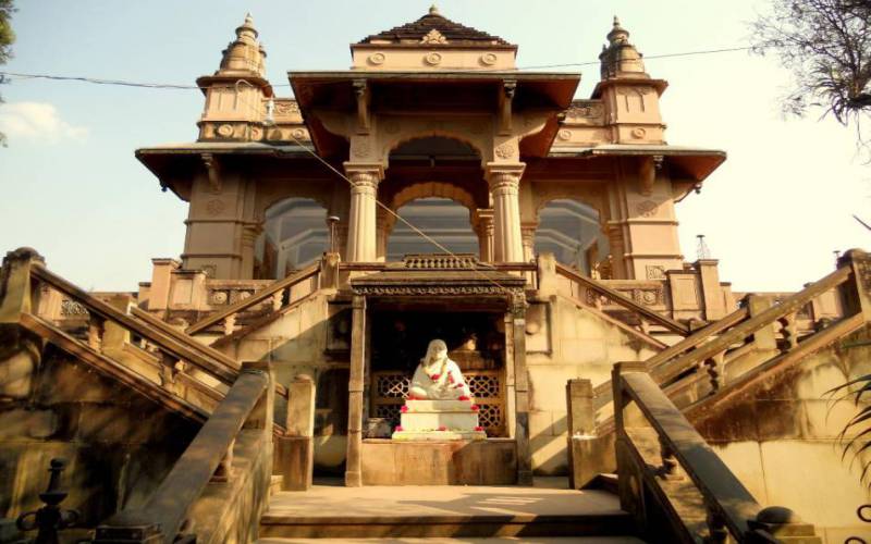 Naulakha Mandir Deoghar