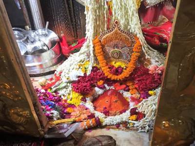 Travel Guide Chintpurni Devi Temple
