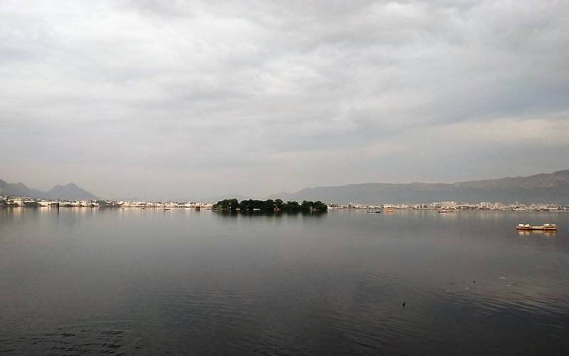 Ana Sagar Lake in Rajasthan