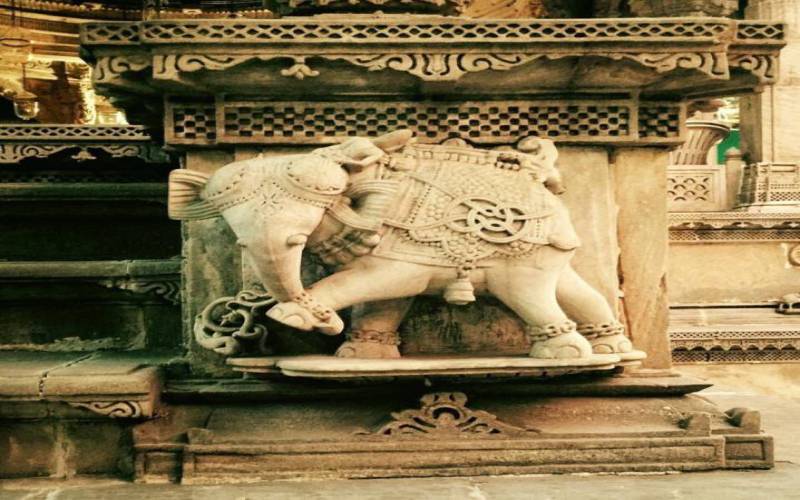 Hutheesing Jain Temple Ahmedabad 