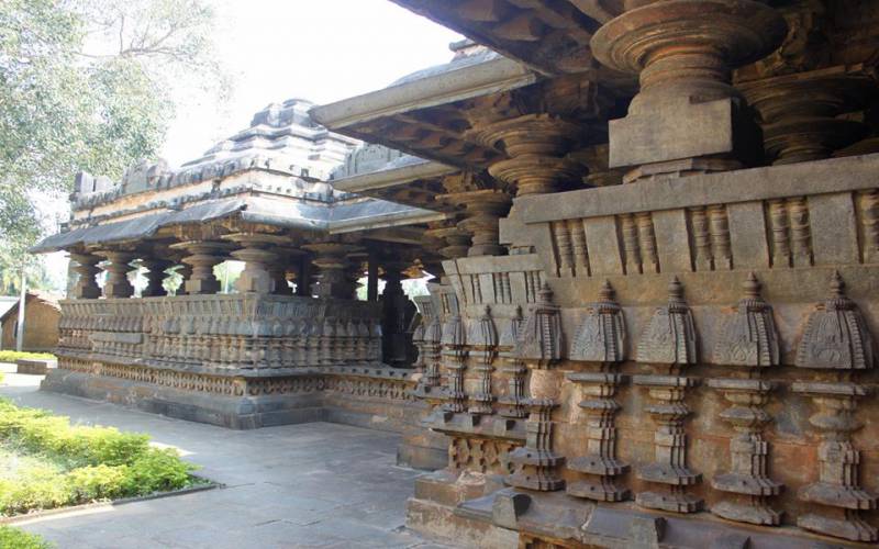 Tarakeshwara Temple Hangal