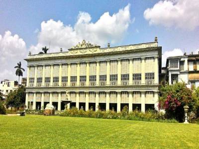 Travel Guide Marble Palace Kolkata