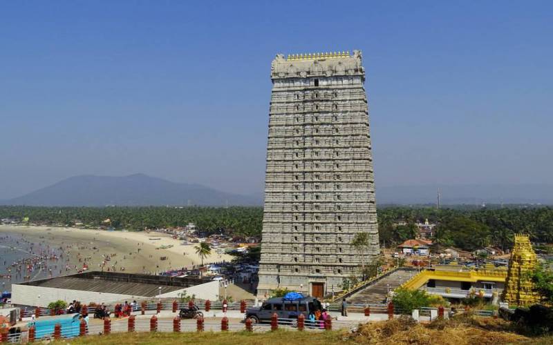 Murudeshwar Beach in Uttara Kannada