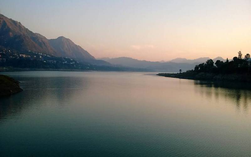 Gobind Sagar Lake Himachal Pradesh