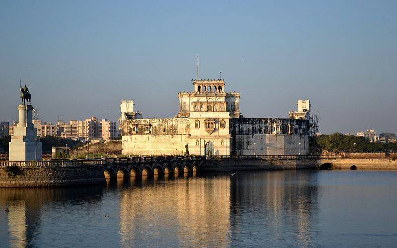 Lakhota Palace