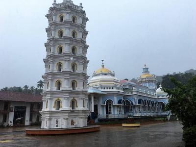 Travel Guide Shri Mangeshi Temple Goa