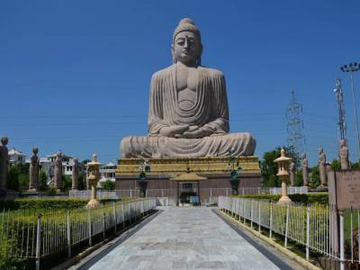 Travel Guide Great Buddha Statue Bodh Gaya