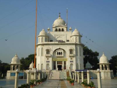 Travel Guide Gurudwara Rakab Ganj Sahib