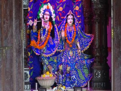Travel Guide ISKCON Temple Dwarka