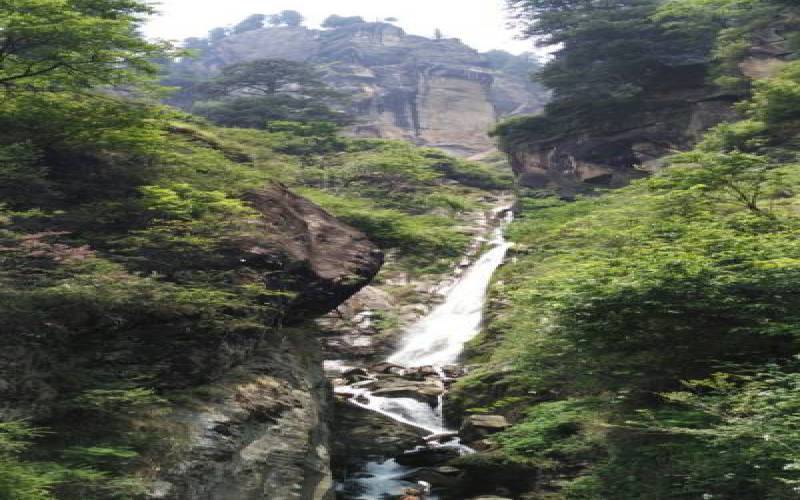 Jana Waterfall Kullu