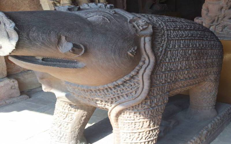 Idol in Gujari Mahal Museum in Gwalior