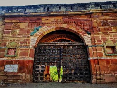 Travel Guide Bhujia Fort Gate