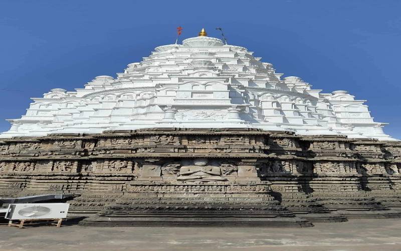 Shri Nageshwar Jyotirlinga Temple Aundha Nagnath Maharashtra
