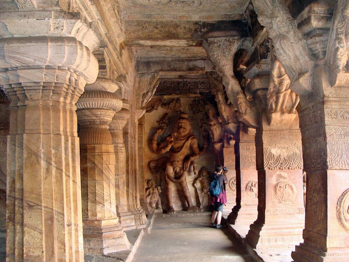 badami-cave-temples-karnataka-timings-history-distance-reviews